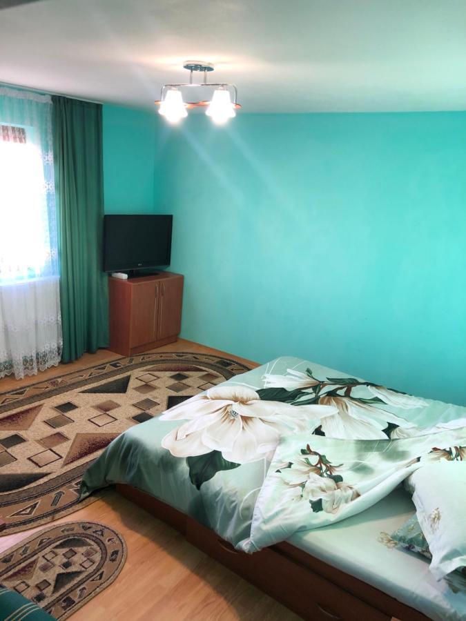 Hotel Casuta Bunicilor Isverna Extérieur photo